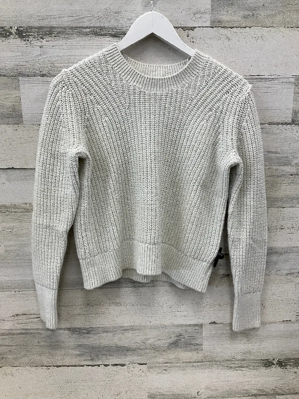 Travel women's sweaterSweater By Banana Republic In White, Size: S