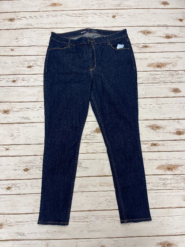 Ripped and repaired jeans for a rugged lookJeans Skinny By Old Navy In Blue Denim, Size: 14