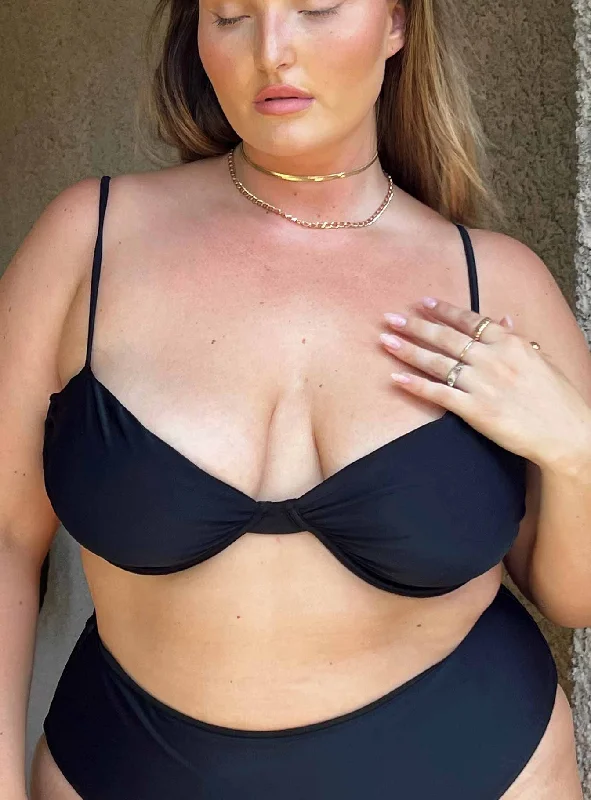 swimsuit with a sleek designAvani Bikini Top Black Curve