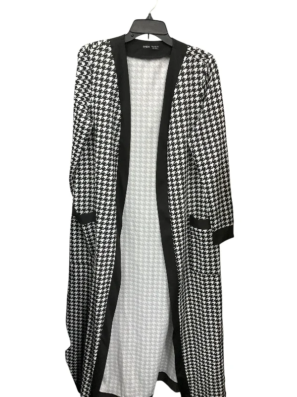 Chunky knit women's sweaterCardigan By Shein In Black & White, Size: Xl