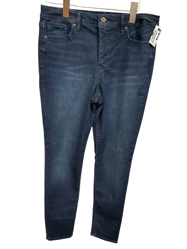 Distressed women's jeans with frayed edgesJeans Skinny By Jessica Simpson In Blue Denim, Size: 10