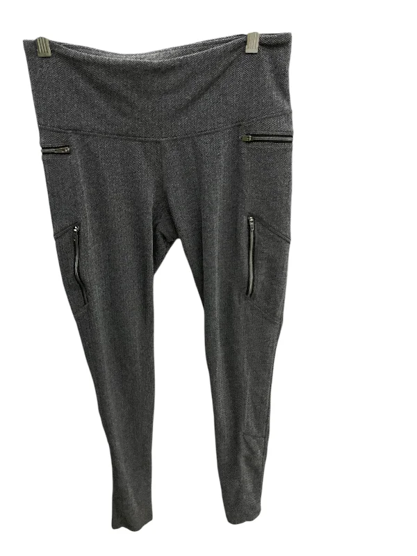 Solid color women's trousersAthletic Leggings By Athleta In Charcoal, Size: M