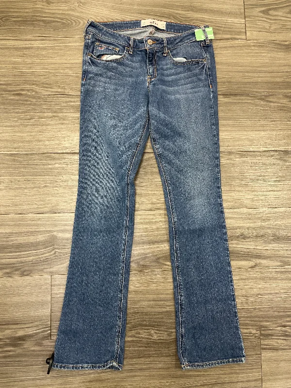 Stretch denim jeans with a low rise and fitted legs for a modern lookJeans Boot Cut By Hollister In Blue, Size: 6