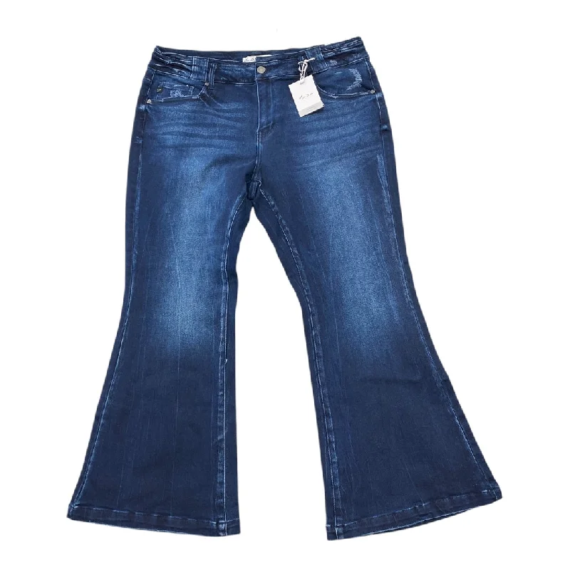 Custom-made jeans for women with personalized fits and unique designs.Jeans Flared By Kancan In Blue Denim, Size: 18