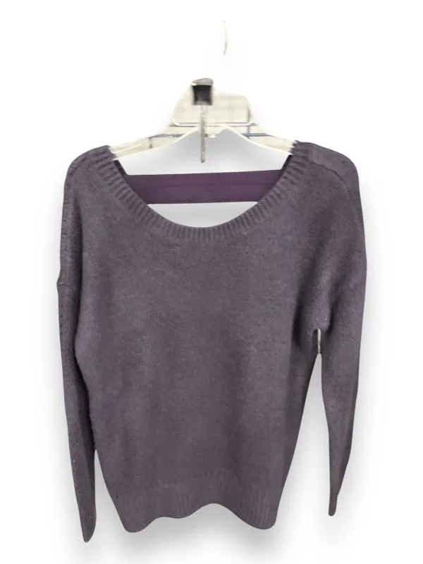 V-neck women's sweaterSweater By Hinge In Purple, Size: M