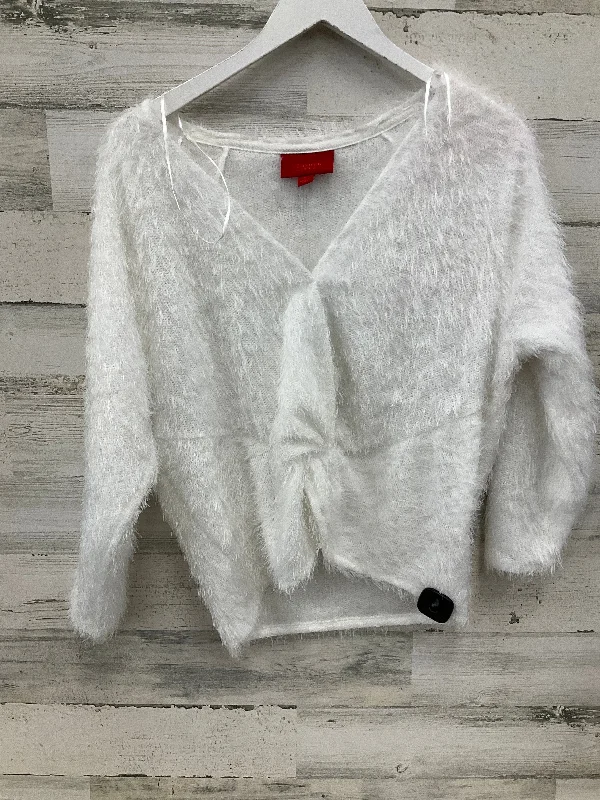 Cable-knit women's sweaterSweater By Jennifer Lopez In White, Size: M