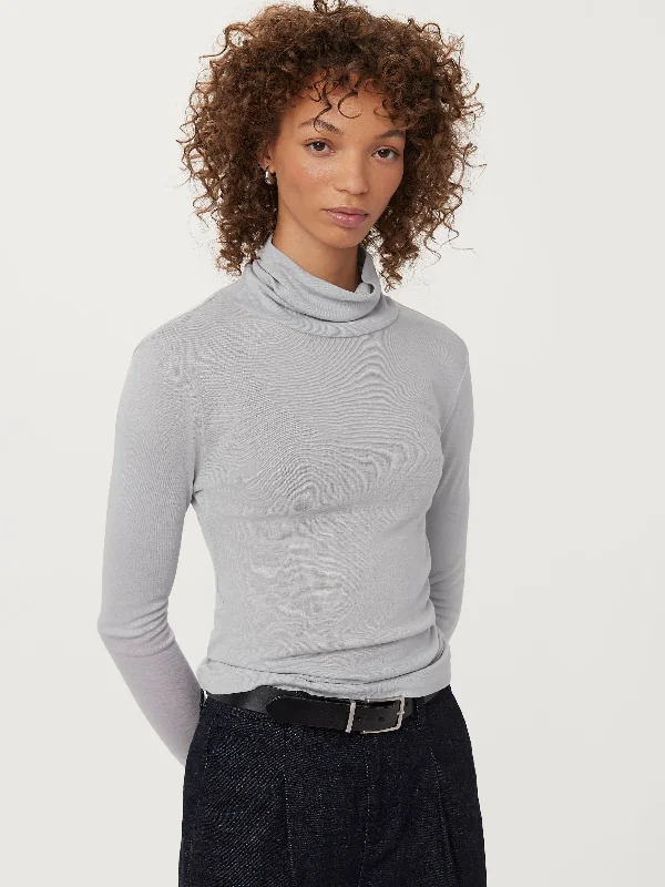 Turtleneck women's topsThe Slim Fit Turtleneck in Icy Grey