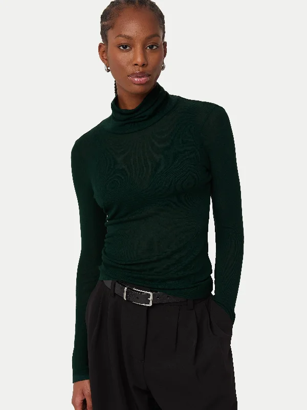 Petite women's topsThe Slim Fit Turtleneck in Pine Grove