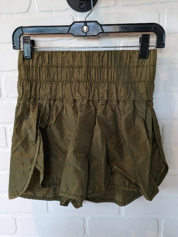 Eco-friendly women's pantsGreen Athletic Shorts Free People, Size 8